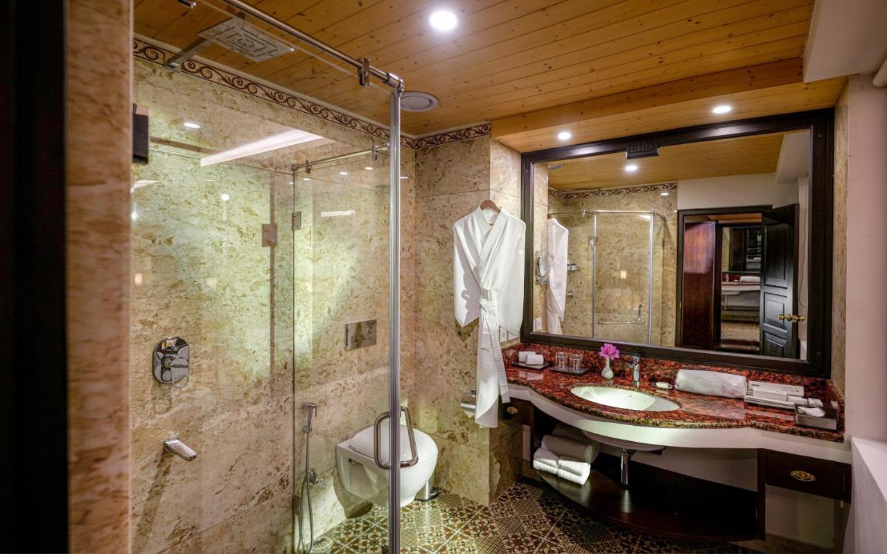 Denzong Regency- Luxury Mountain Retreat Spa & Casino Гангток Экстерьер фото