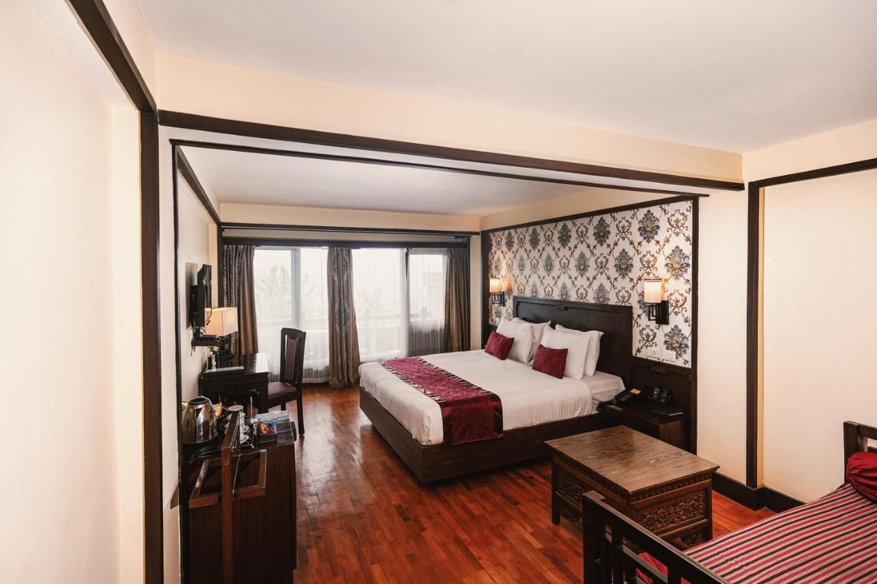 Denzong Regency- Luxury Mountain Retreat Spa & Casino Гангток Экстерьер фото